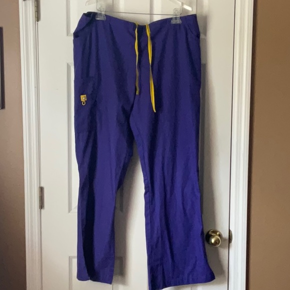 Wonderwink Women’s 5026 Plus Size Flare Drawstring EggPlant Scrub Pants Size 2XL - Picture 1 of 14